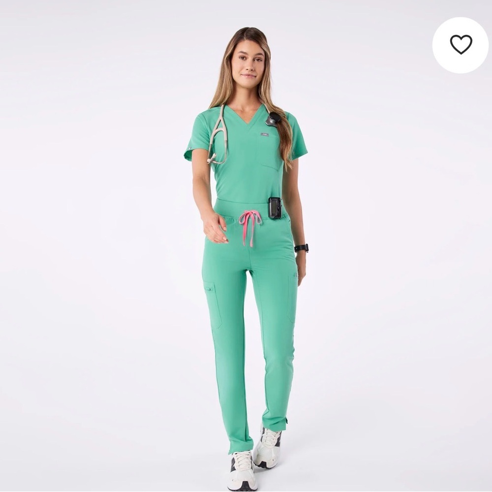 Figs Scrub Set *limited edition surgical green*
